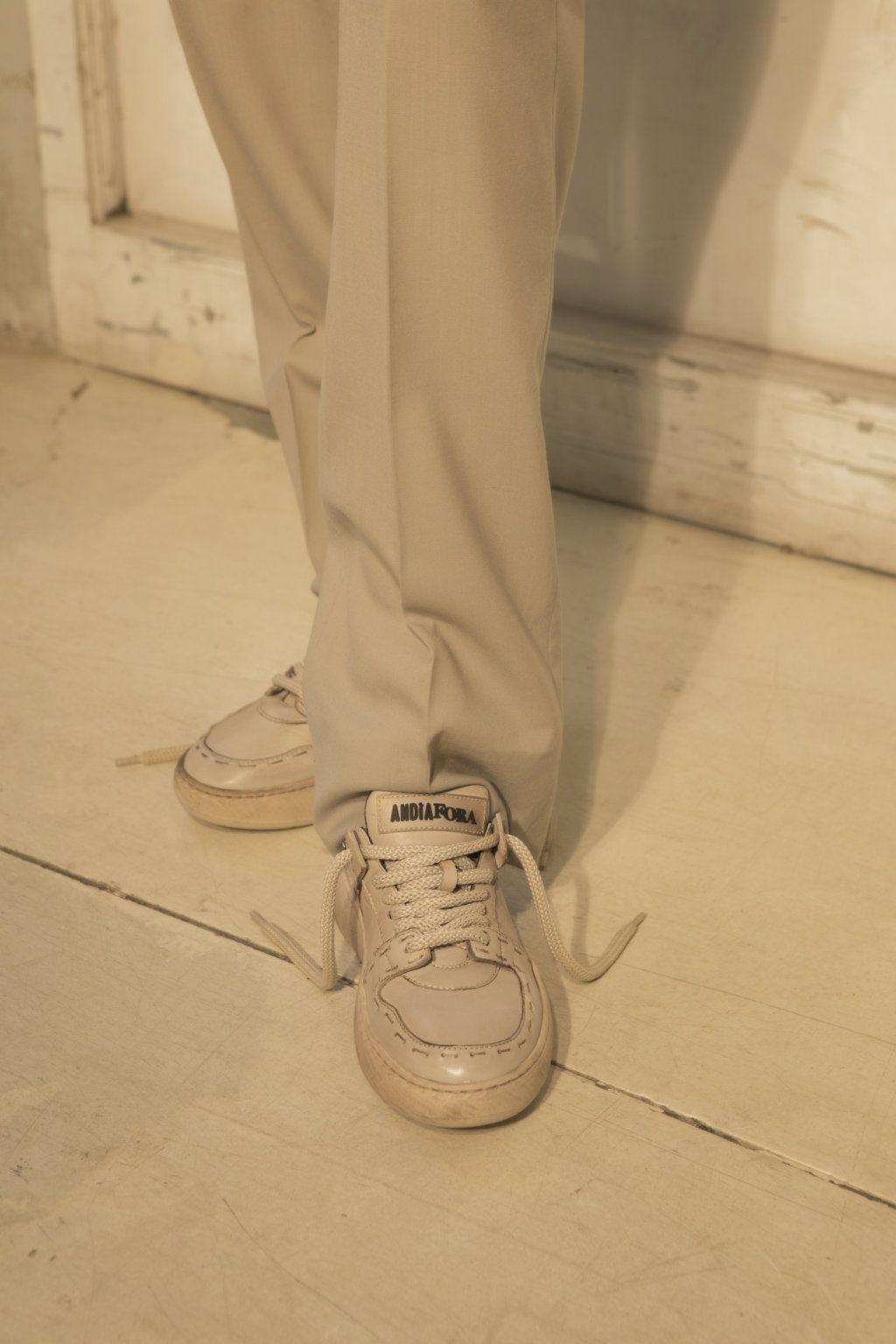 Rounded cream sneaker made in italy. High quality sneaker designed in italy by Andia Fora brand
